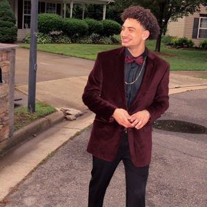 Meet your Posher, Marion